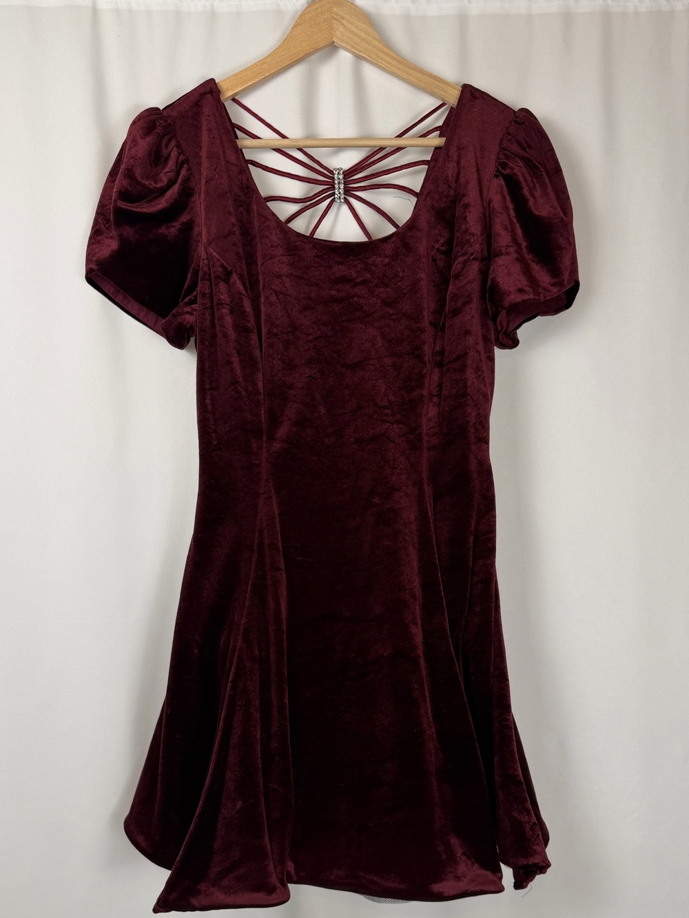 D.B.Y. Ltd. Vintage 90s Burgundy Velvet Short Sleeve Mini Dress – Strappy Back